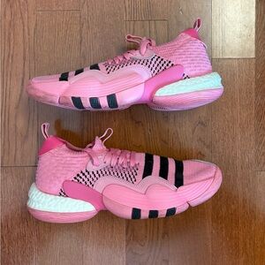 Adidas Trae Young 2.0 "Pink Trap House" sneakers. Unisex. Men’s 8, women’s 9 1/2